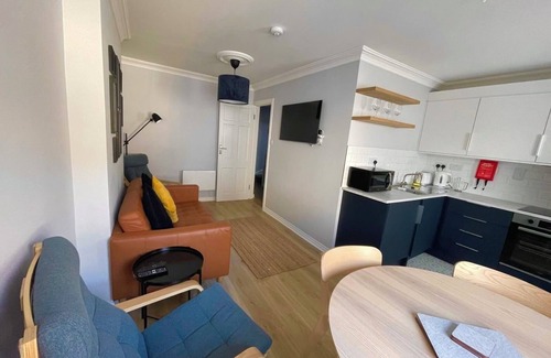 Galway City Centre Apartment | Fantastic City Centre Location - Sleeps 5