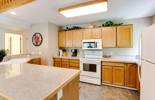 McCall Condo | Fantastic Condo with Loft and Resort Pools, Hot Tub, Sauna, Gym, and Tennis