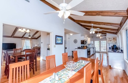 Boone House | Fantastic for a small family or multiple families! nAlso check vrbo.com/3702514