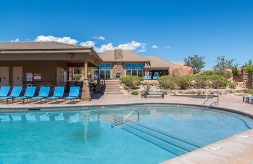 Washington House | Fantastic Getaway - 2 Heated Pools