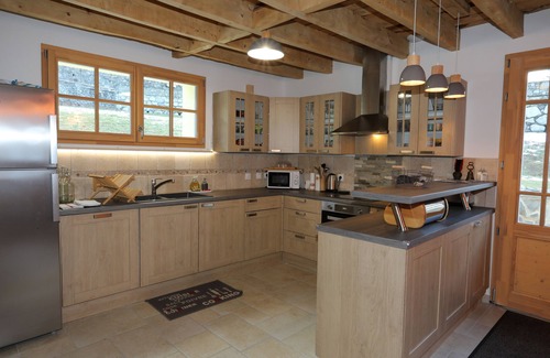 Esquieze-Sere Ski Chalet | Fantastic holidays home