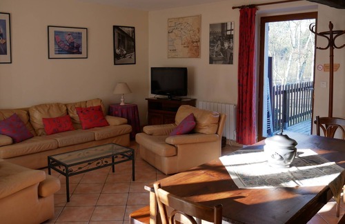Saint-Ay House | Fantastic holiday home with large garden in cultural surroundings of Saint-Ay