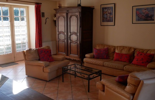 Saint-Ay House | Fantastic holiday home with large garden in cultural surroundings of Saint-Ay