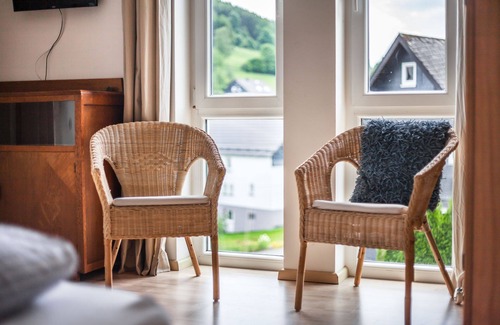 Elpe House | Fantastic holiday home "Sauerland Idyll" (200 sqm) near Winterberg