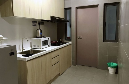 Seri Kembangan Apartment | Fantastic Homestay In Balakong Near Mines, C180, Aeon Cheras Selatan