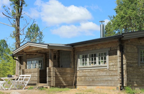 Malmkoping House | Fantastic location overlooking the lake.