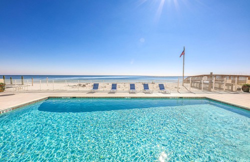 Gulf Shores Condo | Fantastic location and beach views in Gulf Shores BEACHFRONT- Pool - Free WIFI
