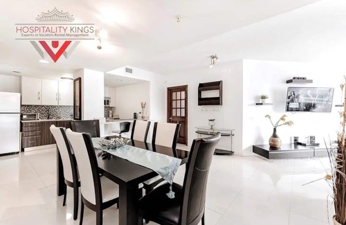 Edgewater Apartment | Fantastic New 3bed 2 Bath with Bay and city views!