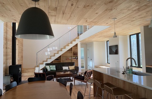 Timberline Cabin | Fantastic Nordic Modern Cabin on Five Idyllic Acres