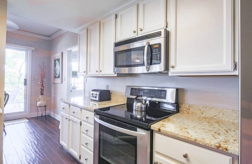 Palmetto Dunes Villa | Fantastic Ocean Views! Direct Beach Access, Community Pools, Oceanfront Balconies & More!