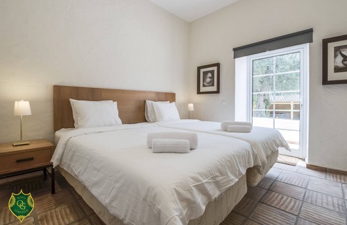 Almancil Cottage | Fantastic "Quinta Girassol" - Central Algarve