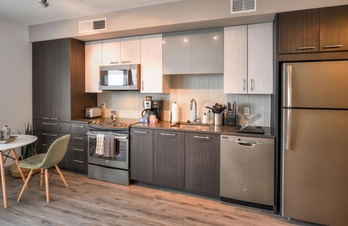 Tysons Apartment | Fantastic Studio in Tysons, Pool + Fitness Center