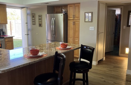 Tempe House | FANTASTIC VACATION RETREAT! HUGE POOL! CENTRALLY LOCATED-TONS OF EVENTS!