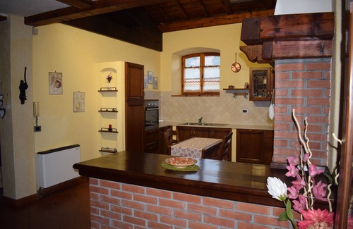 Toirano Villa | Fantastic villa with private salt water swimming pool in Toirano near to Loano