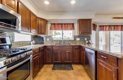 San Tan Valley House | Fantasy Heated Pool Backyard! Fun For The Family!