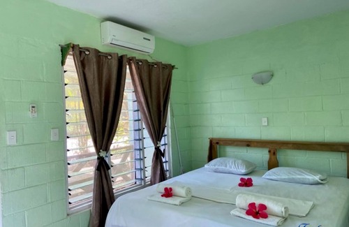 Saleapaga Hotel | Faofao Beach Fales