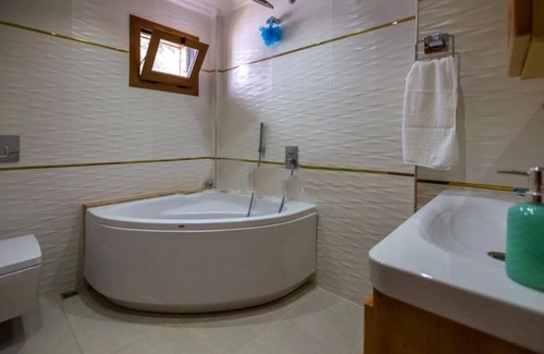 Uzunyurt Villa | Faralya Villa between Kelebekler Vadisi and Kabak Koyu