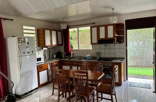 Afaahiti House | Fare Hiki - TOAHOTU