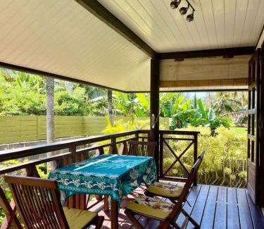 Paopao House | Fare Kale Tiahura