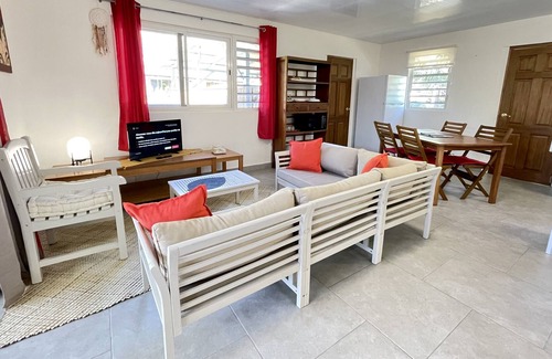Pihaena House | Fare Moorea Sands, between sea and mountain on the sister Island, Moorea...