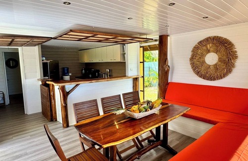 French Polynesia Villa | FARE ONE ISLAND, Moorea, French Polynesia