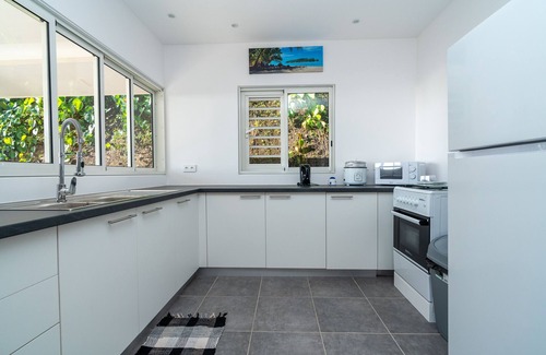 Mahina House | Fare Tahara'a 2BR in Arue