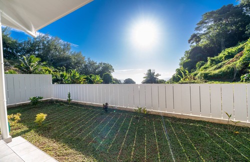 Mahina House | Fare Tahara'a 2BR in Arue
