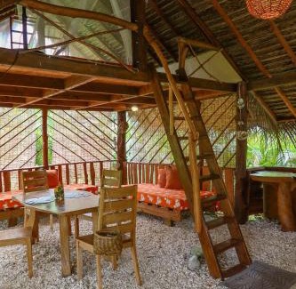 Fitii Other | Fare Tearenui - Tu'i'anina Village Huahine