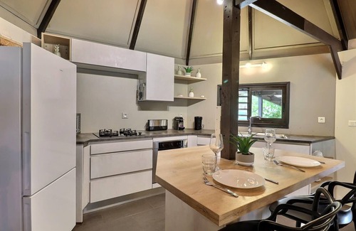 Temae Villa | Fare Vainina– beach house