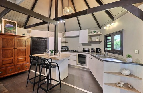 Temae Villa | Fare Vainina– beach house