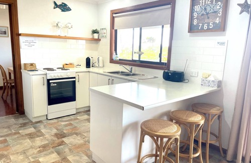 Emu Bay House | Fareview Beach House | Emu Bay | Scenic Seaside Escape
