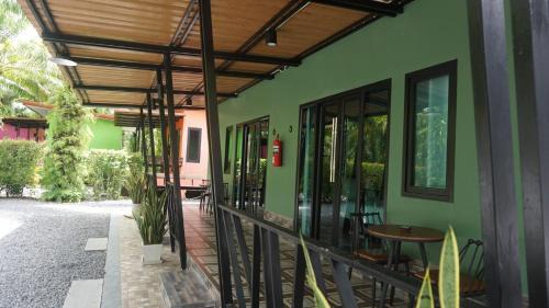 Bo Saen Hotel | Farinda Resort