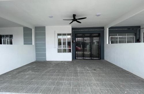 Maran District House | Farisya Guest House Bandar Jengka