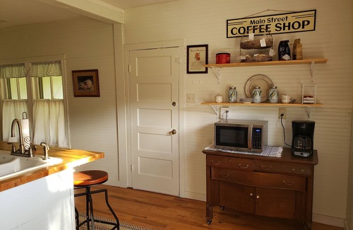 Mount Airy Other | Farm house at the Peach Orchard in Mtns - Pet Friendly