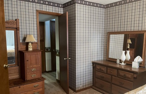Emporia Other | Farm house on 100 acres in Emporia KS only 2 miles from town