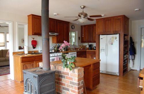 Afton Other | Farm House on Working Vineyard Near Blue Ridge Mountains, Charlottesville
