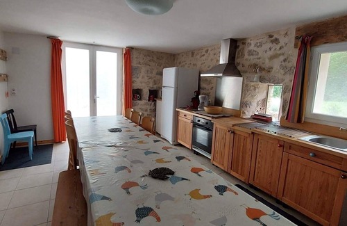 Saint-Georges-de-Luzencon House | Farm "Les Lacs " sleeps 15 near Millau Aveyron