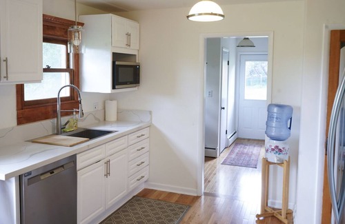 Boulder House | farm setting on 1.5 acres surrounded by farms/open space 30 day minimum