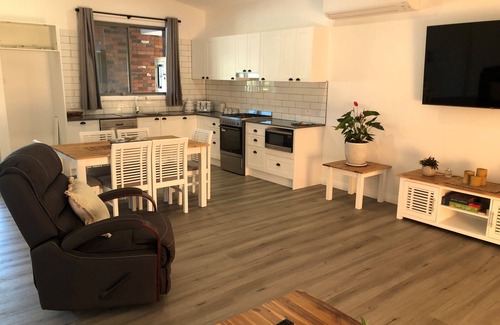 Mindaribba House | Farm Stay Halee Park MAITLAND