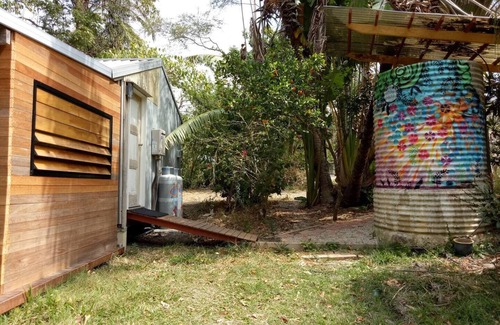 Mullumbimby Cabin | Farm Stay - Poolside Cabin w/2 Person Bath