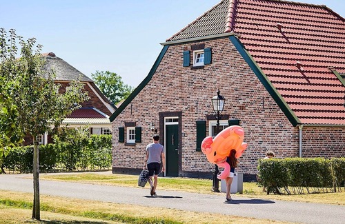 Roggel Villa | Farm Villa with beautiful garden, in Limburg