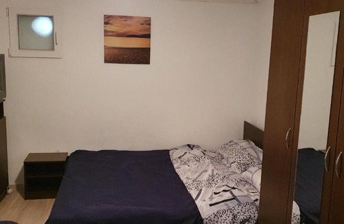 Cluj-Napoca Apartment | Farmec vintage2