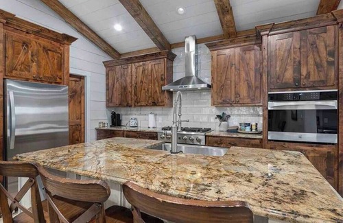 Fredericksburg Other | FarmHaus with Hot tub, Fire Pit & Vineyard Views