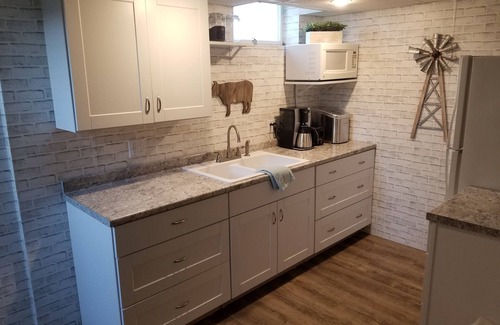 Lemoyne Apartment | Farmhouse at the Cove on Lake Mac