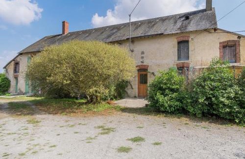 Giroux House | Farmhouse in Giroux near Forest & Lake, cleaning included