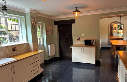 St. Mary's Other | Farmhouse Near London | 3 Acres of Peace & Charm