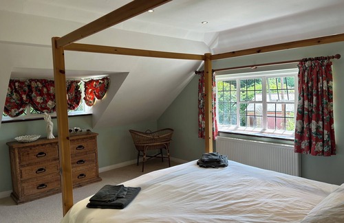 St. Mary's Other | Farmhouse Near London | 3 Acres of Peace & Charm