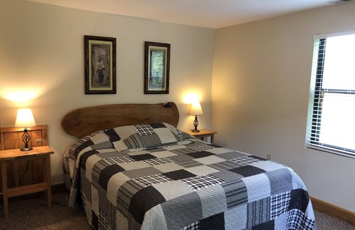 Victor House | Farmhouse Next to New River Gorge National Park