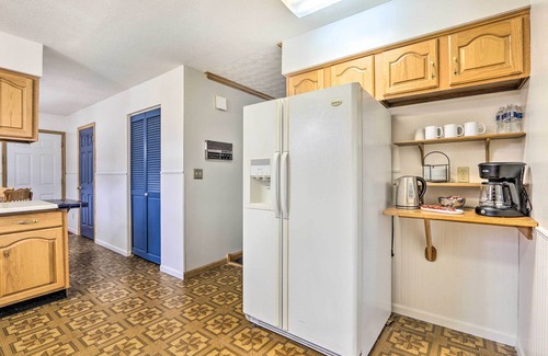 Pickerington House | Farmhouse on 5 Wooded Acres w/Hiking On-Site!