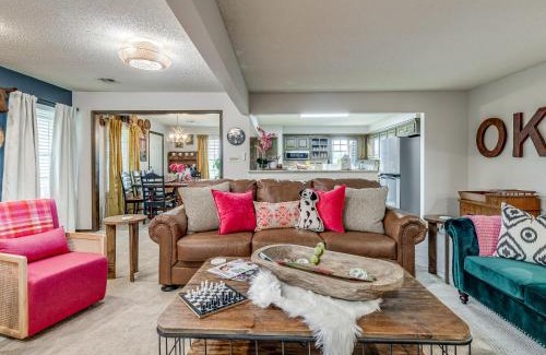 Central Oklahoma City House | Farmhouse on 7 ac by Norman
